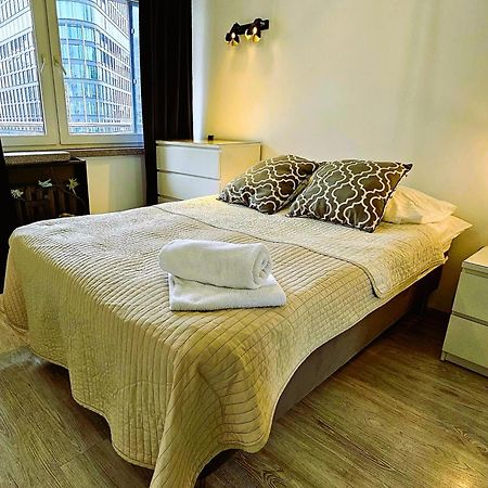 Golden View Apartment วอร์ซอ ภายนอก รูปภาพ