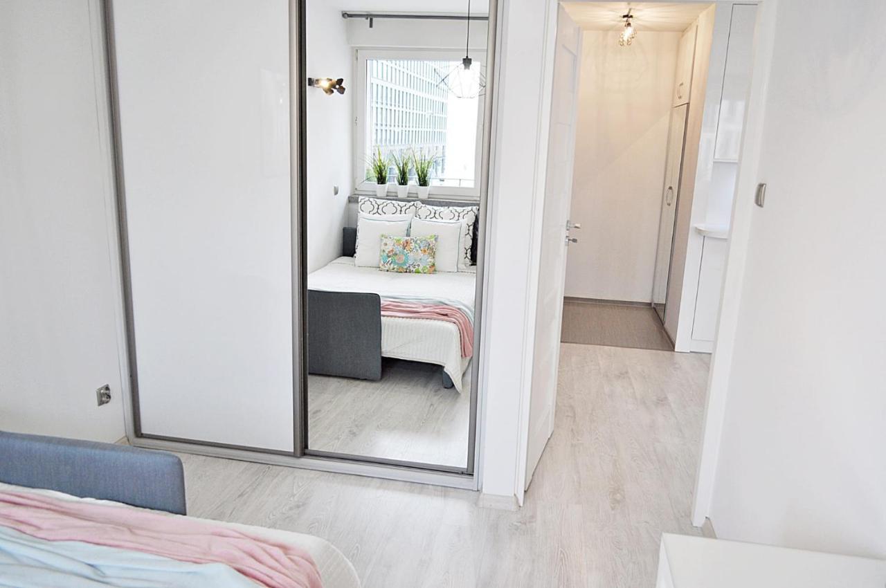 Golden View Apartment วอร์ซอ ภายนอก รูปภาพ