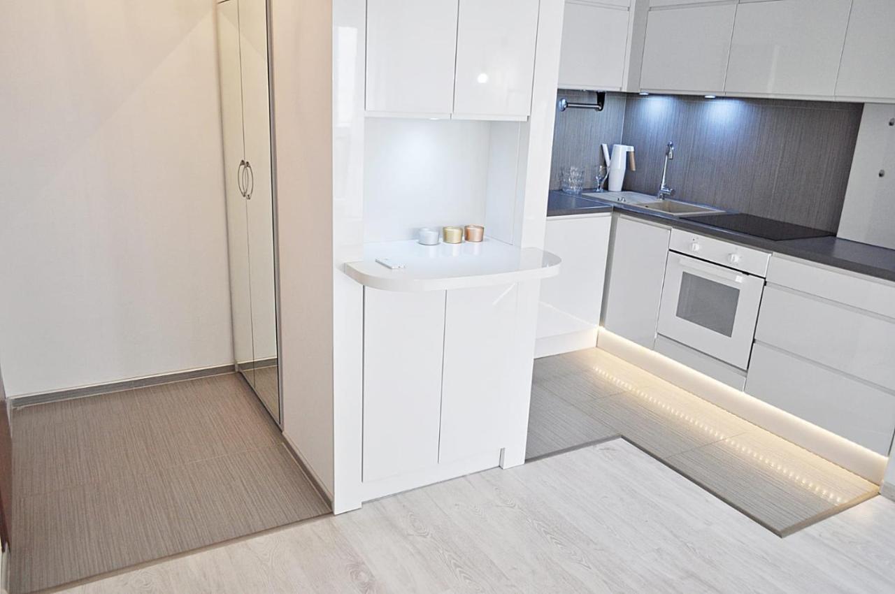 Golden View Apartment วอร์ซอ ภายนอก รูปภาพ